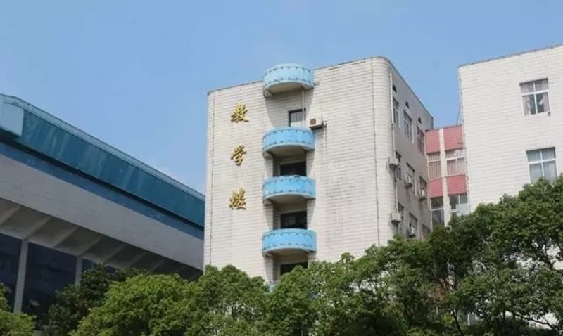 二中教學樓-郴州市第二中學教學環境