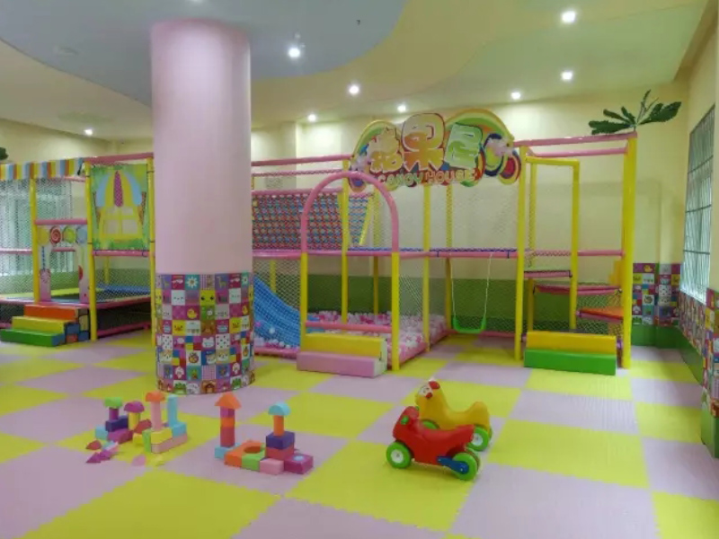 郴州市北湖區第四十一幼兒園糖果屋游樂室